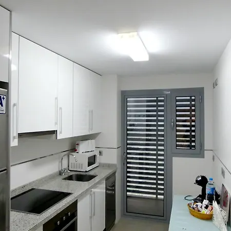 Vistamar Luxury Apartments By Dlv *